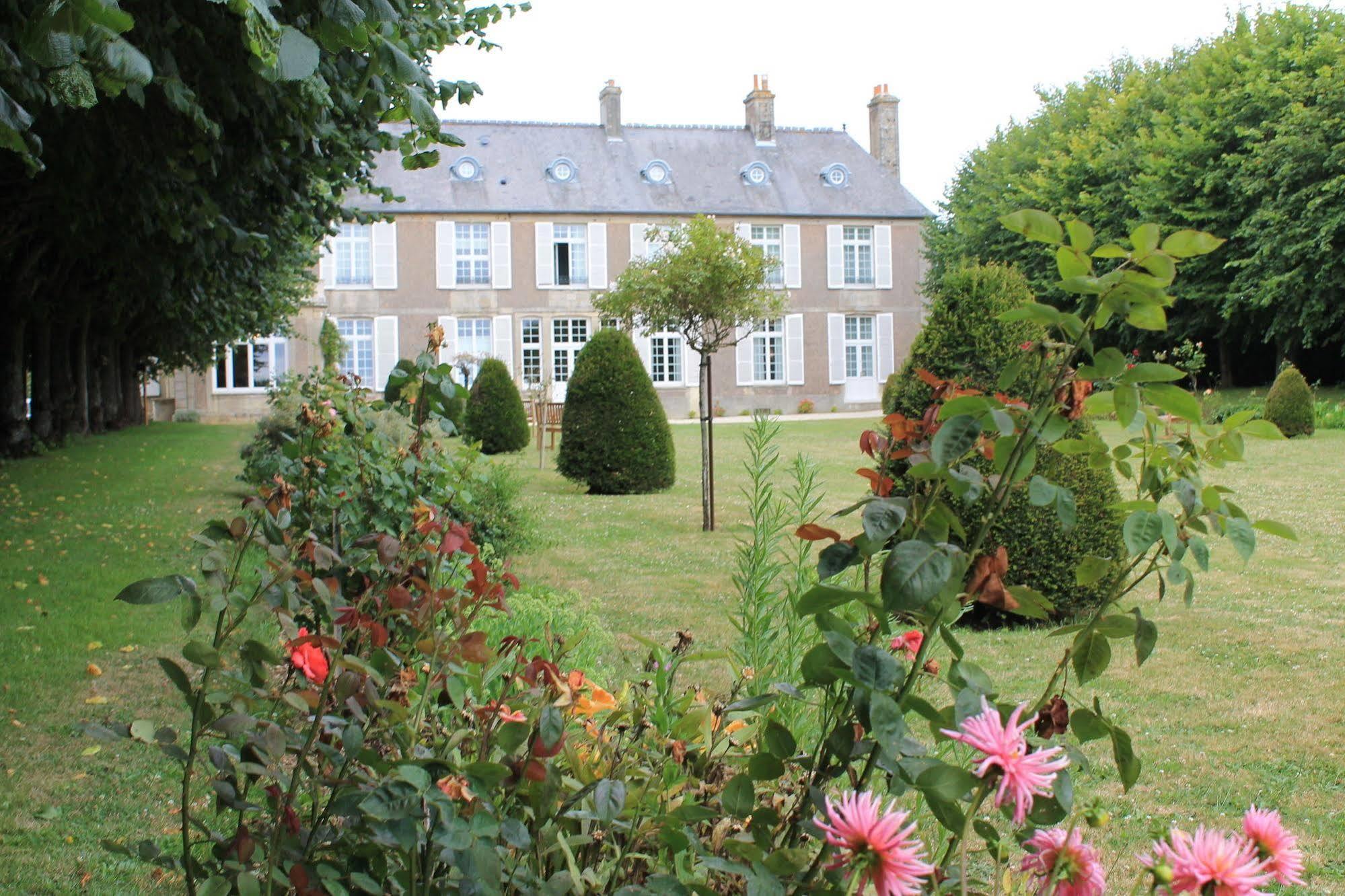 Hotel Domaine De Bayeux Exterior foto